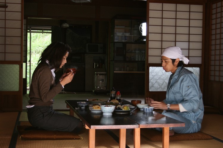 天国遥遥(2008)的剧照 天国遥遥(2008)的剧照