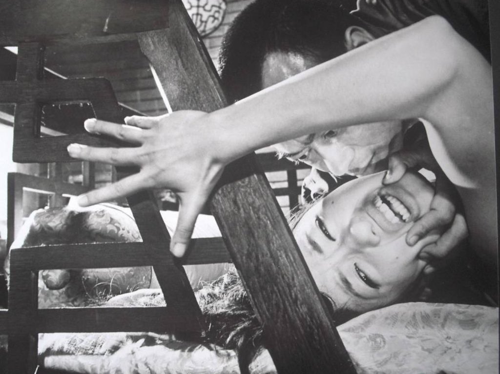 春妇传(1965)的剧照 春妇传(1965)的剧照