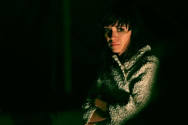 爱丽丝(2011)的剧照 爱丽丝(2011)的剧照