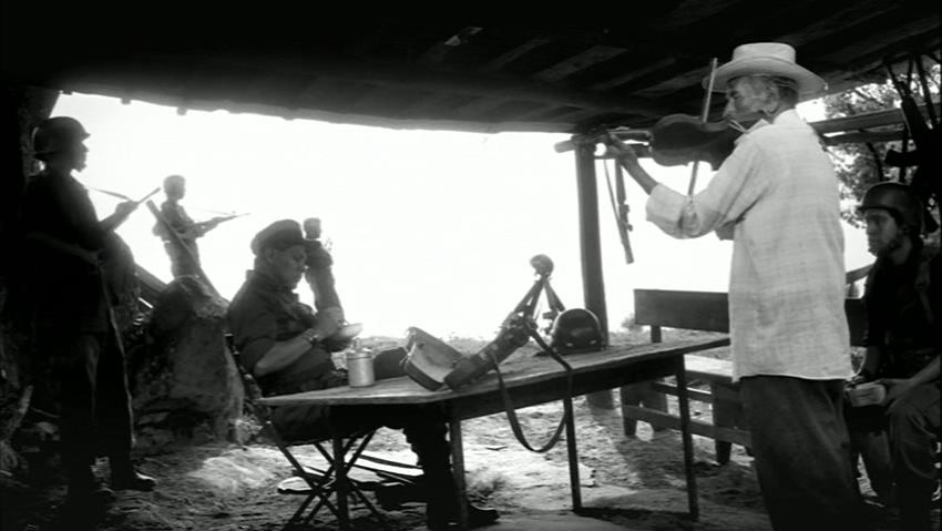 小提琴革命曲(2005)的剧照 小提琴革命曲(2005)的剧照