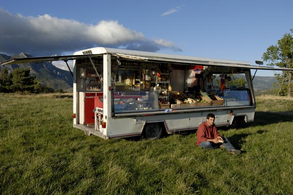 杂货店家的孩子(2007)的剧照 杂货店家的孩子(2007)的剧照