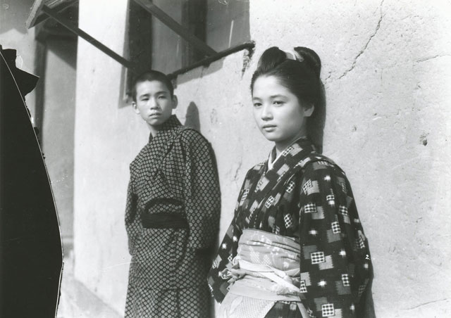 野菊之墓(1955)的剧照 野菊之墓(1955)的剧照