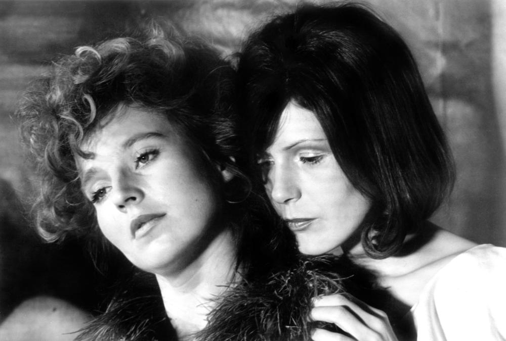 柏蒂娜的苦泪(1972)的剧照 柏蒂娜的苦泪(1972)的剧照