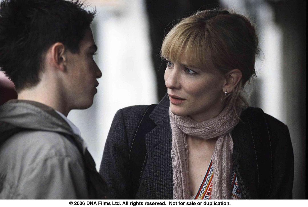 丑闻笔记(2006)的剧照 丑闻笔记(2006)的剧照