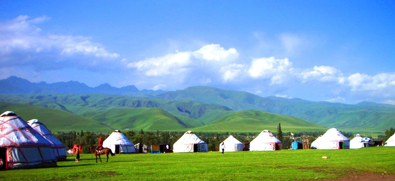 玉其塔什草原风景区