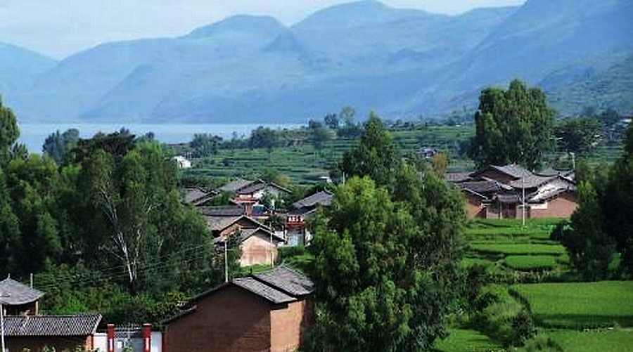 程海东岸海腰村地貌