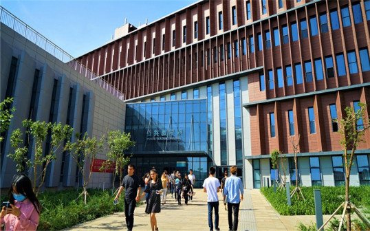 新疆第二医学院景观