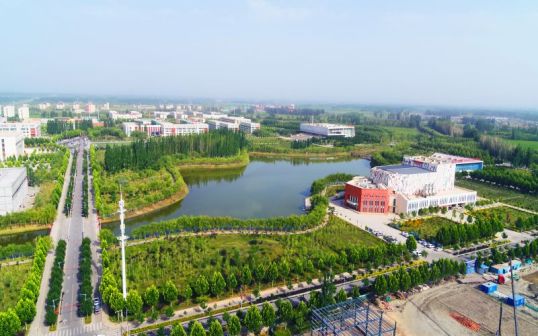 新疆理工学院校园环境