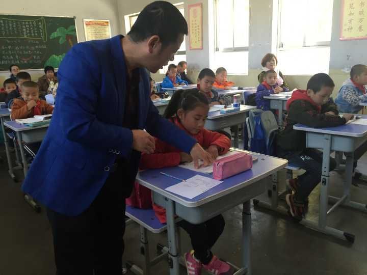 突出年级特点 重点研讨分享 上秦镇中心学校语文学科室教研活动