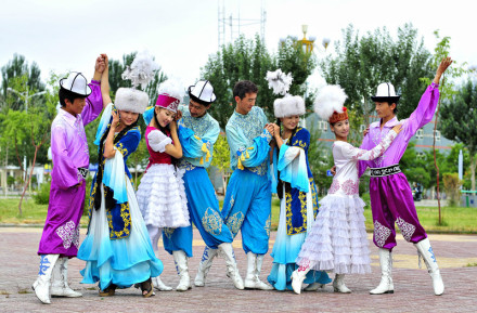 阿合奇县民族舞