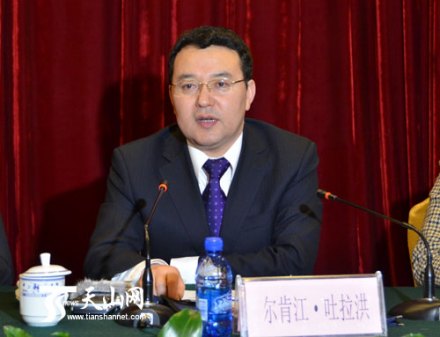 尔肯江·吐拉洪