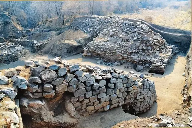 磨盘村山城（东夏国南京）东城门 