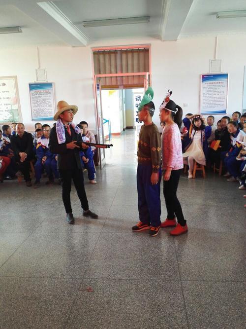 梁家墩镇中心学校初中''英语课本剧表演''大赛