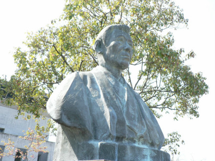 竹添进一郎铜像