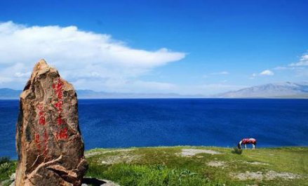 高山明珠——赛里木湖