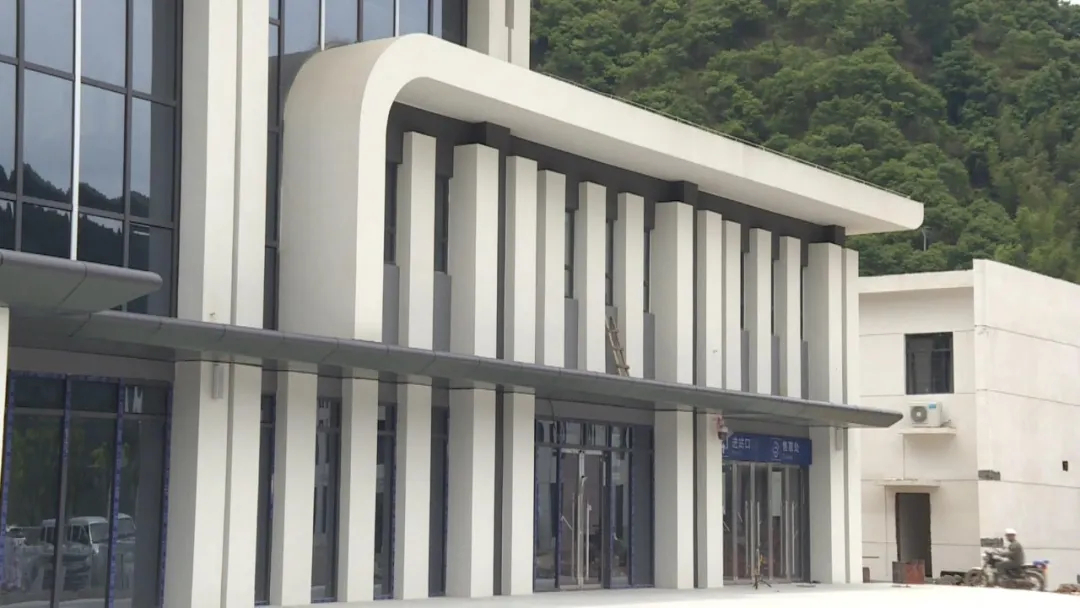 建瓯东站站房侧翼