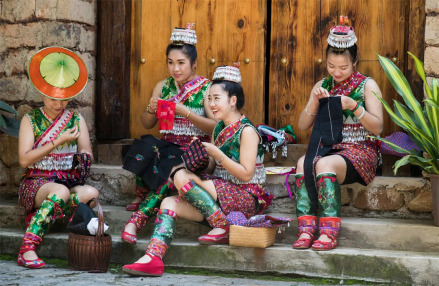 傣族服饰（花腰傣服饰） 