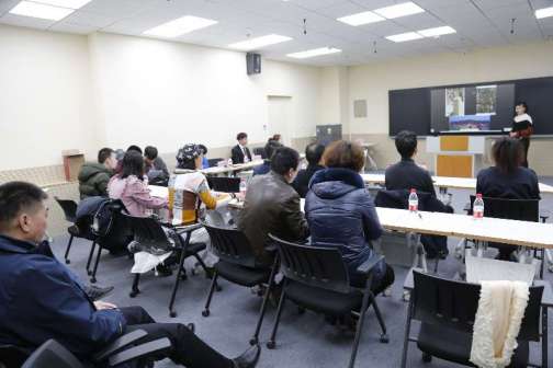 克孜勒苏职业技术学院录播室