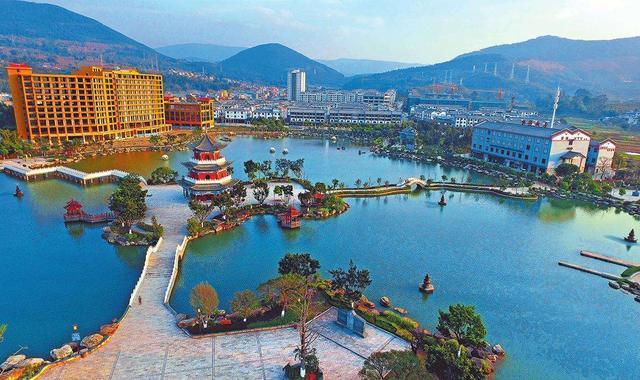 新平彝族傣族自治县城