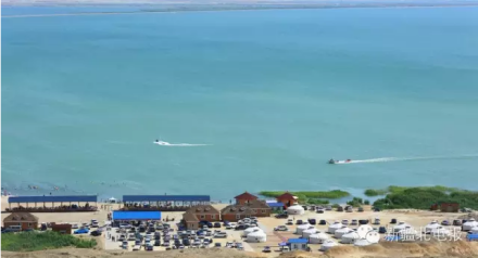 乌伦古湖海上风光体验区