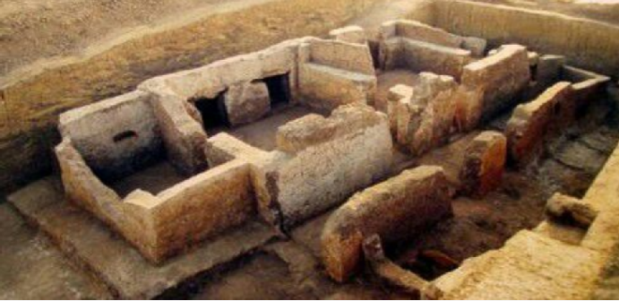 屈家岭文化院落式建筑