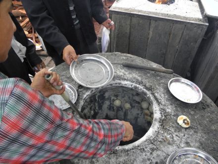 巴扎上的烤包子