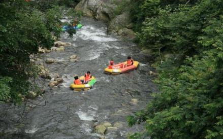 珲春市大荒沟漂流旅游景区