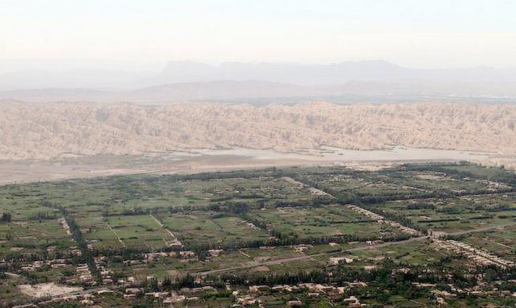 塔里木盆地边缘的绿州