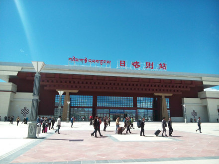 日喀则火车站