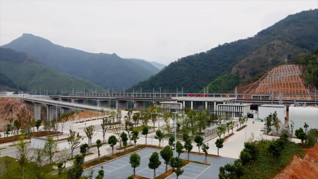 建瓯东站站前广场