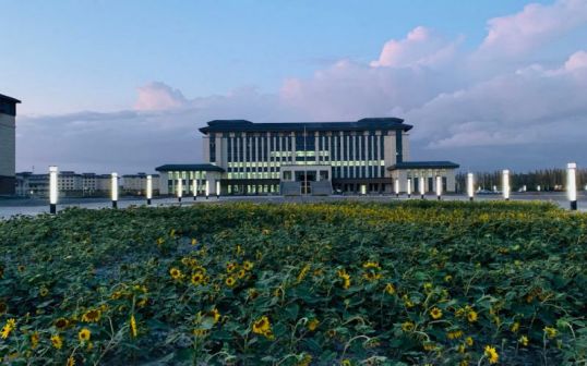 阿克苏职业技术学院校园风光