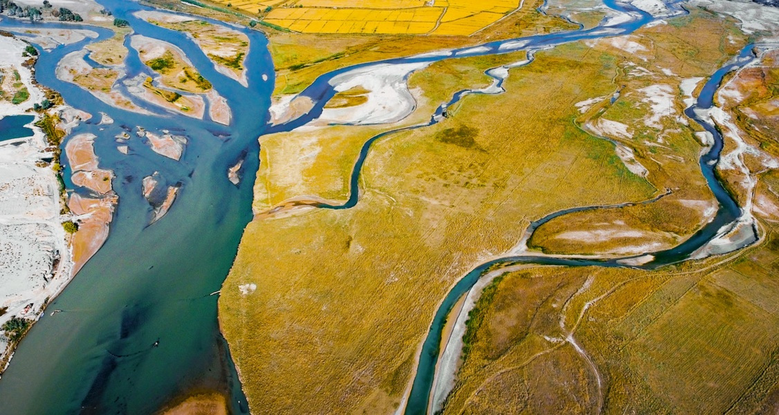 塔河干流起点阿克苏市河道分布