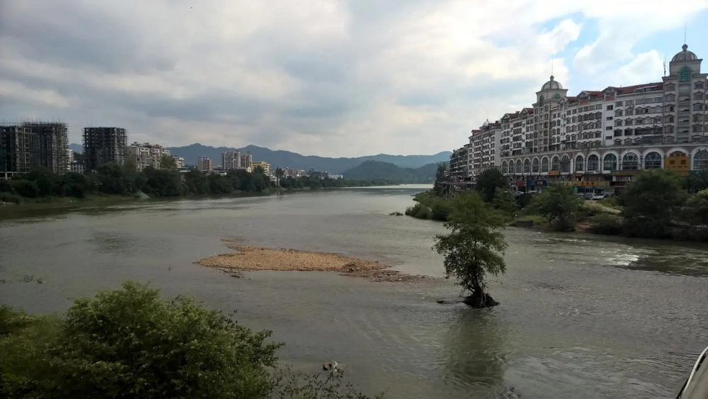 崇阳溪纳麻阳溪处