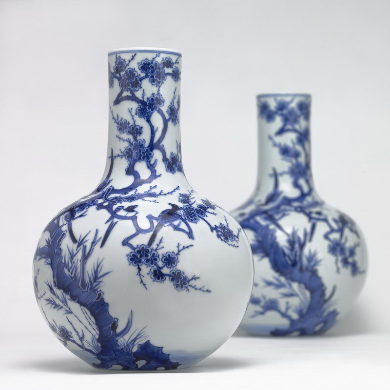 仿雍正青花喜上眉梢天球瓶 御窑