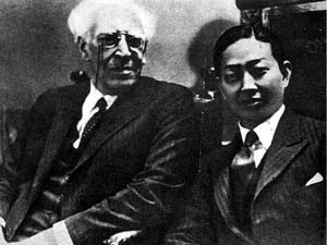 梅兰芳访苏期间与斯坦尼斯拉夫斯基合影 梅兰芳访苏期间与斯坦尼斯拉夫斯基合影