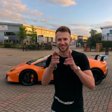 赛场外的特鲁姆普 赛场外的特鲁姆普