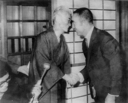 亦师亦友川端康成 亦师亦友川端康成