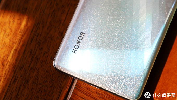 全新换代的荣耀数字系列,荣耀70 Pro给我们带来什么惊喜?