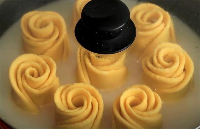 玉米面最好吃的五种做法(玉米面新吃法牛奶一烫)