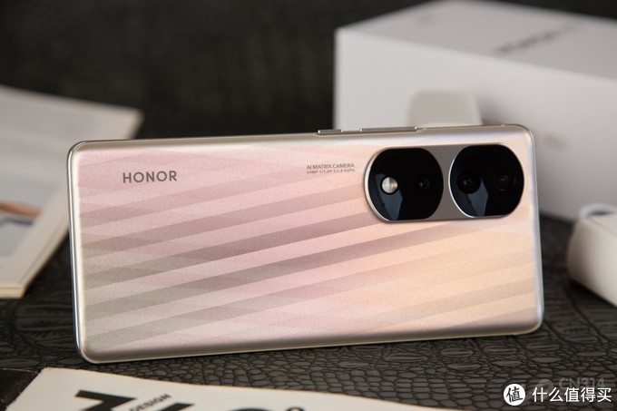 荣耀70 Pro评测:全能影像旗舰 Vlog再创新玩法