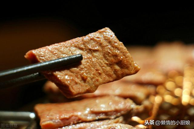 怎样烤牛肉干好吃又简单(冬天在家自制烤牛肉)