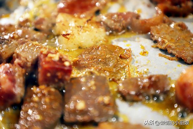 怎样烤牛肉干好吃又简单(冬天在家自制烤牛肉)