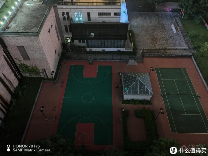 荣耀70 Pro评测:全能影像旗舰 Vlog再创新玩法