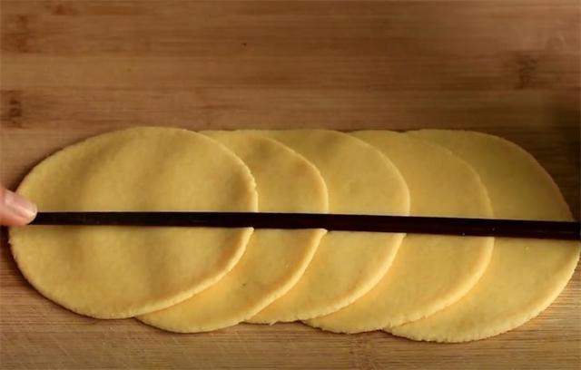 玉米面最好吃的五种做法(玉米面新吃法牛奶一烫)