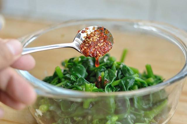 简单好用的吊兰(这种吊兰不仅能看还能吃)