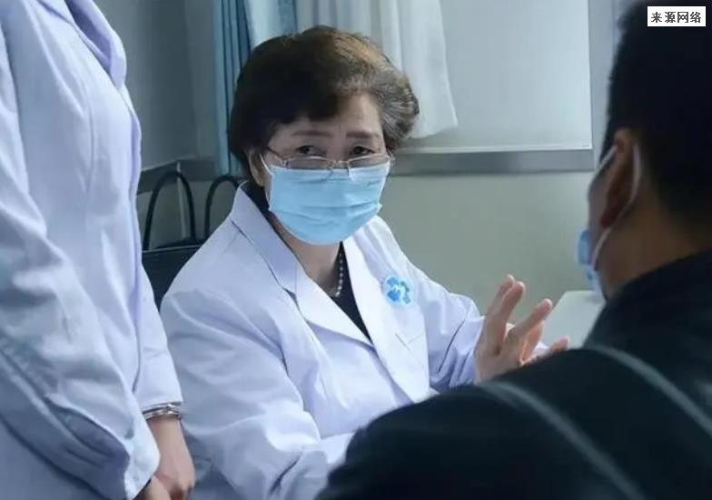 李兰娟在接受记者采访时表示