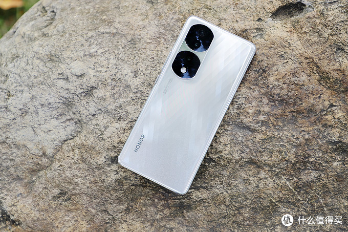 全新换代的荣耀数字系列,荣耀70 Pro给我们带来什么惊喜?