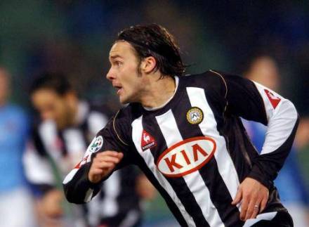 扬库洛夫斯基在乌迪内斯队
扬库洛夫斯基在乌迪内斯队