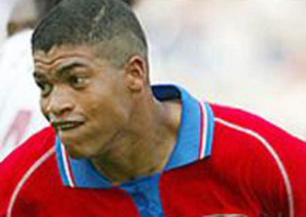 前锋罗纳德-戈麦斯 前锋罗纳德-戈麦斯