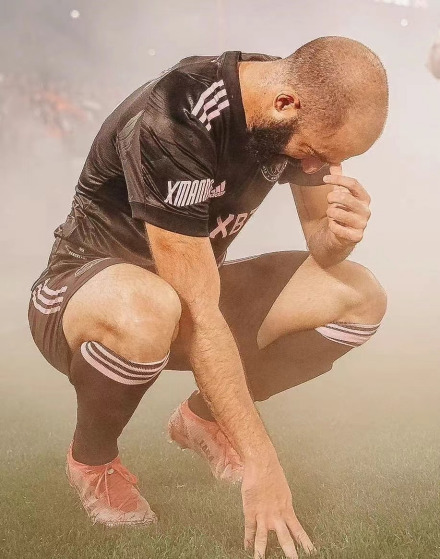 伊瓜因告别战 伊瓜因告别战